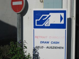 geldautomat_ars-en-re_geld-ausziehen_9-2006_0193m